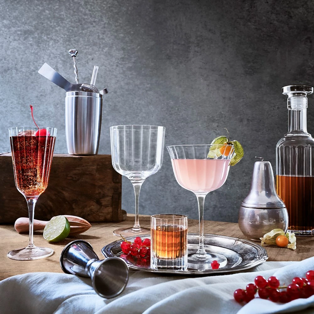 Luigi Bormioli Lui Bach Set Of 4 Gin 600ml - Image 3